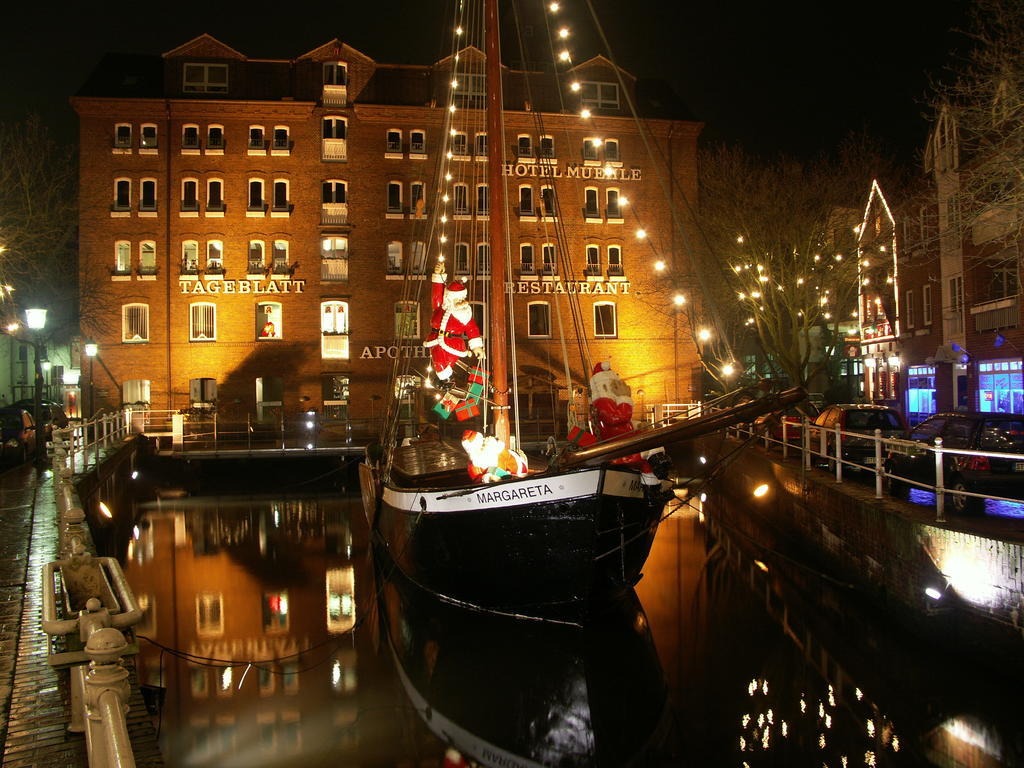 Hotel Zur Muhle Buxtehude Exterior photo